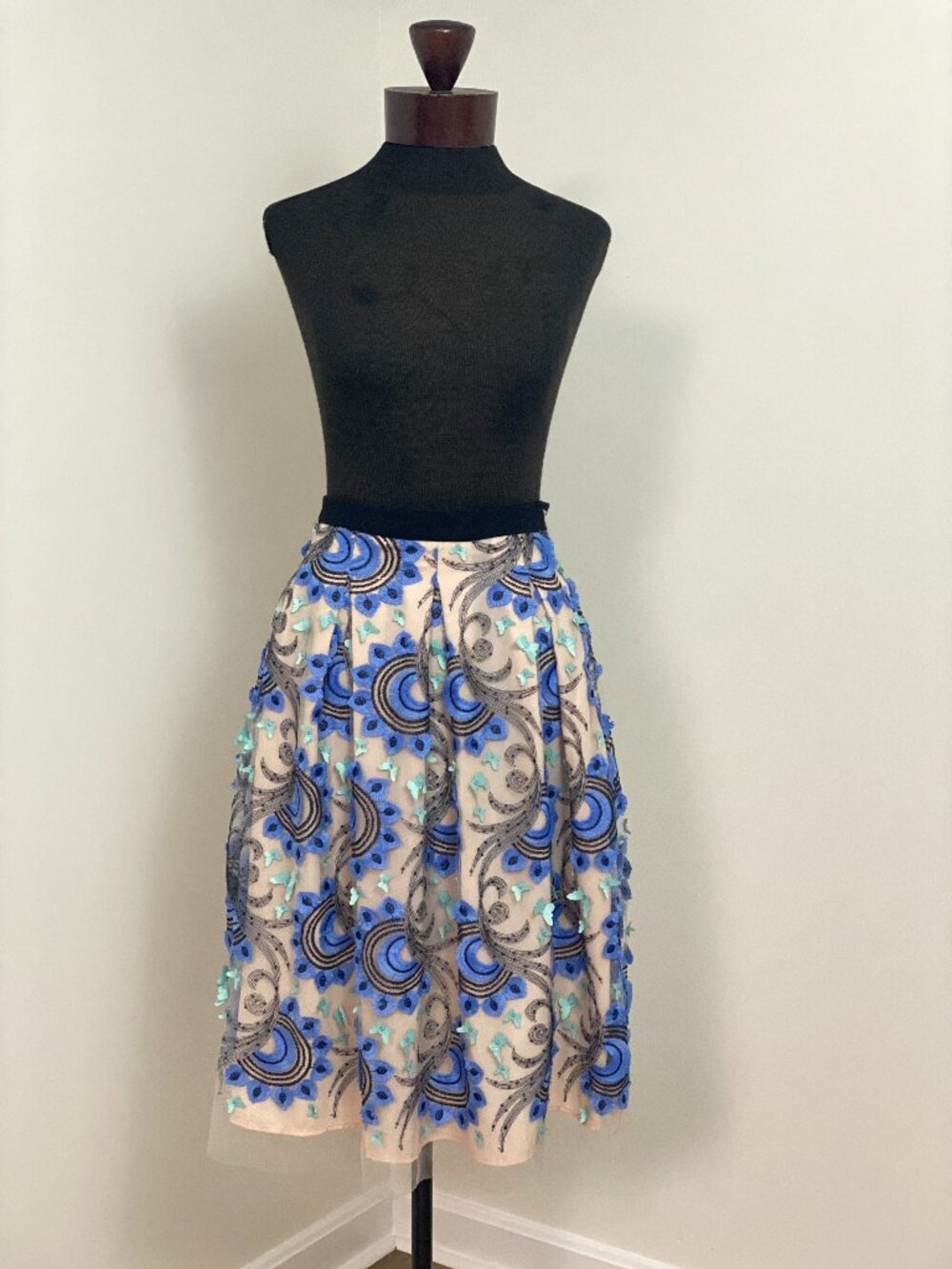 NWT Eva Franco Solstice Embroidered 3D Butterfly Tulle Mesh Skirt Sky Ciel 6